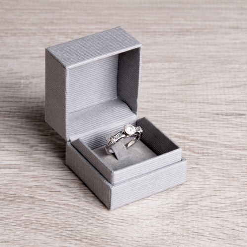 ring clip box